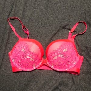 WORN 1X Victoria’s Secret Very Sexy Bra